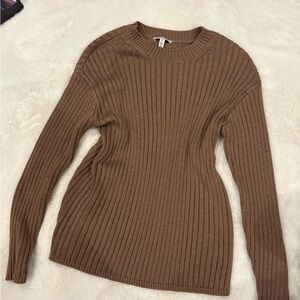 Jessica Simpson Ribbed Crewneck Sweater in Taupe Brown